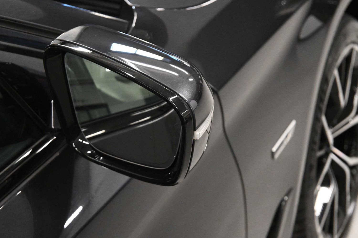 Used BMW 5 Series 2023 for sale - 76710465: Photo 56