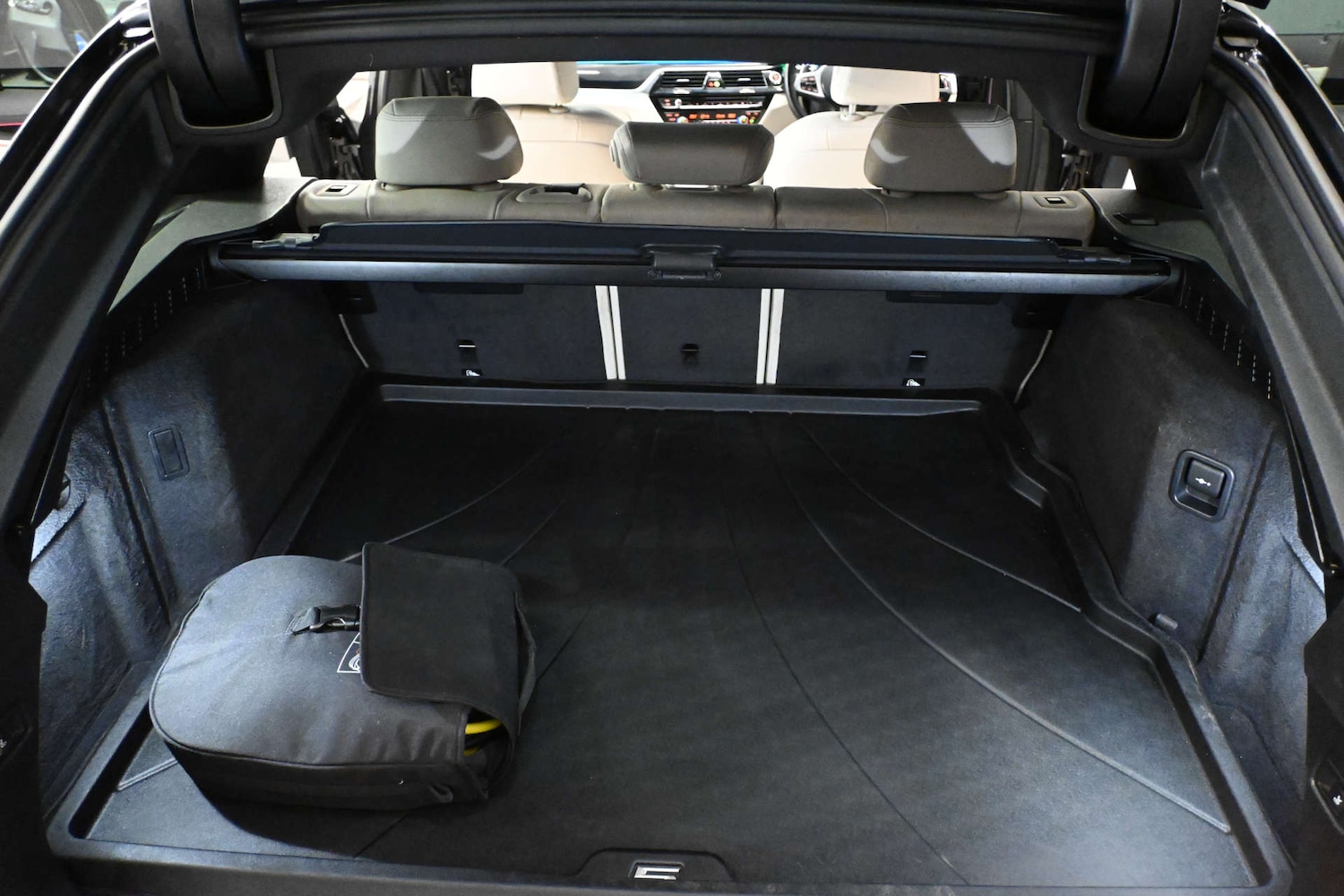 Used BMW 5 Series 2023 for sale - 76710465: Photo 62