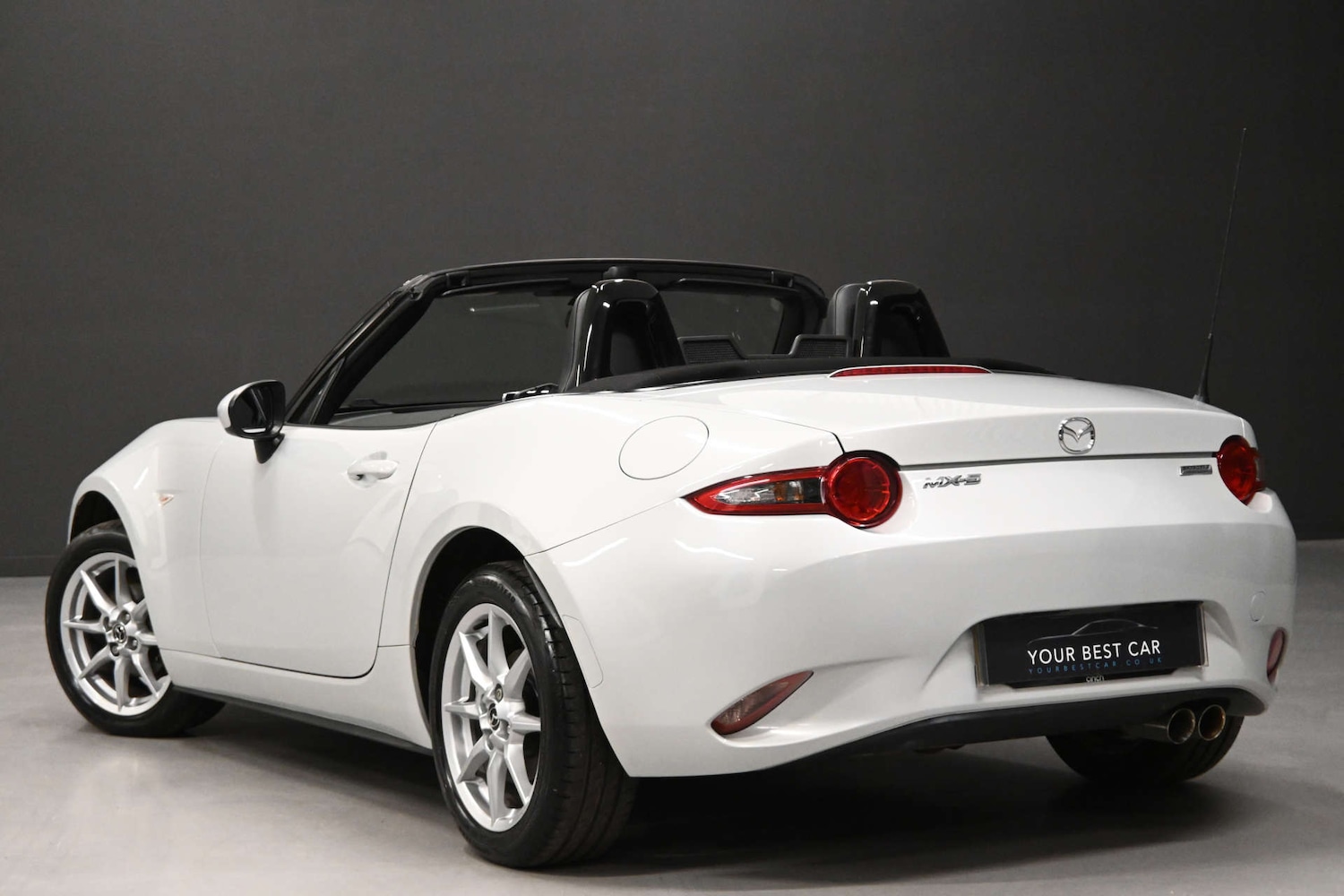 Used Mazda MX-5 2017 for sale - 76710466: Photo 2