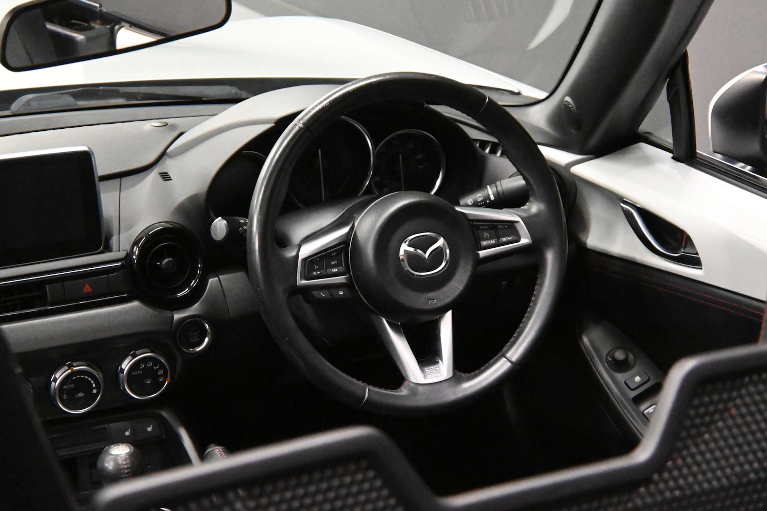 Used Mazda MX-5 2017 for sale - 76710466: Photo 3