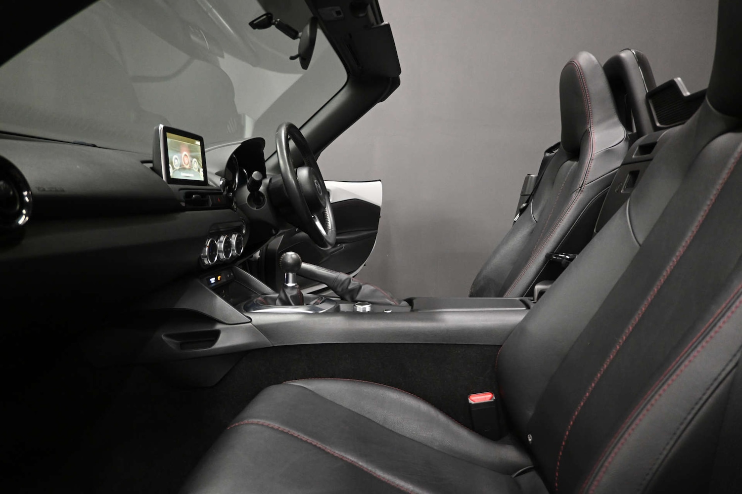 Used Mazda MX-5 2017 for sale - 76710466: Photo 6