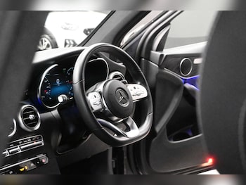 Used Mercedes-Benz GLC 2020 for sale - 78861882: Photo