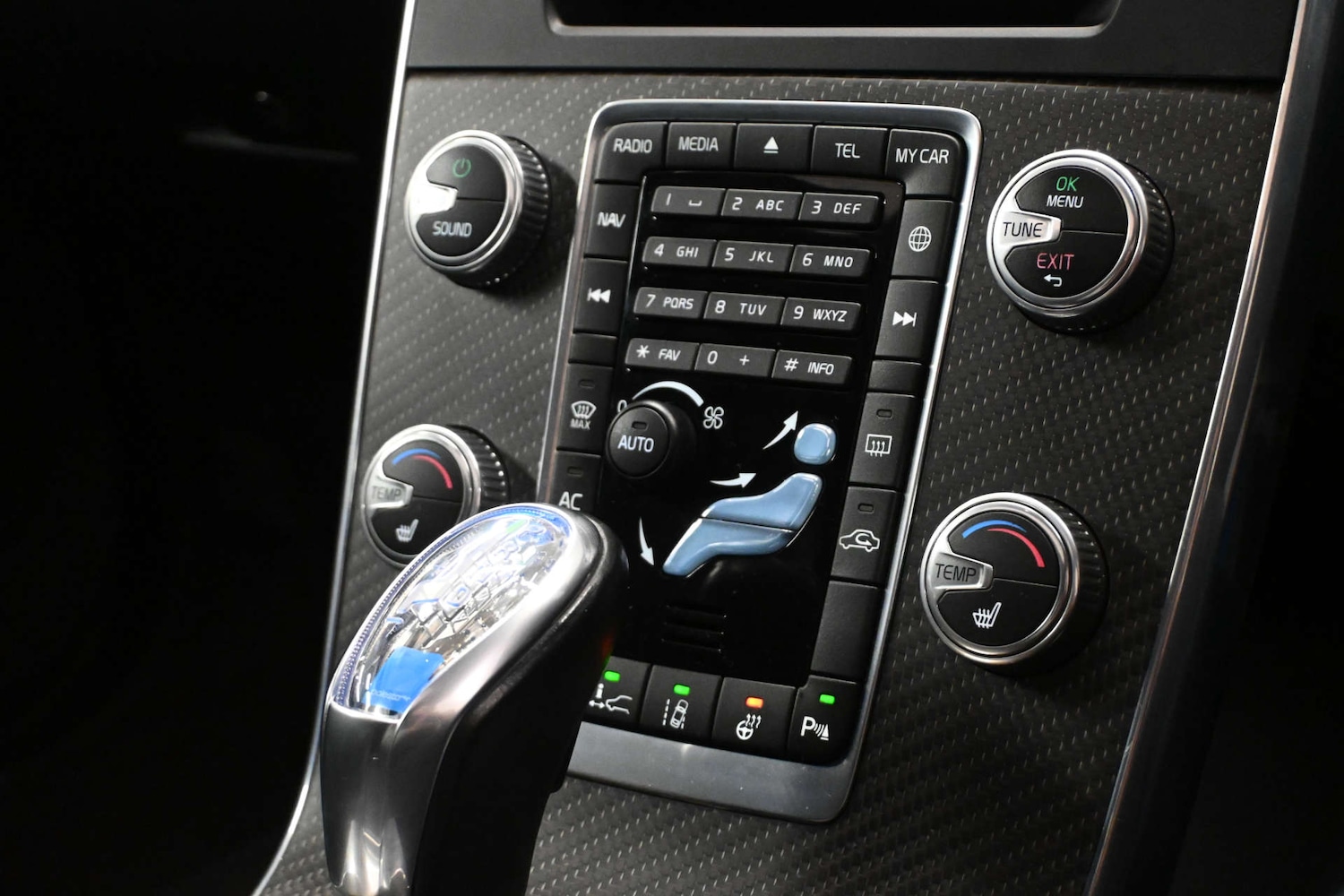 Used Volvo V60 2015 for sale - 76846968: Photo 17