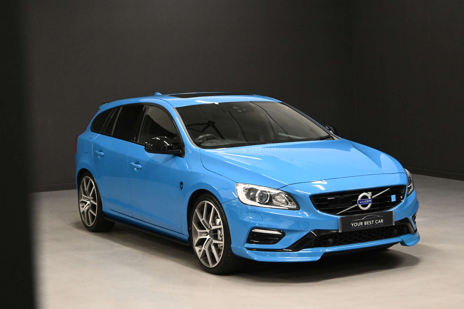 Used Volvo V60 2015 for sale - 76846968: Photo 26