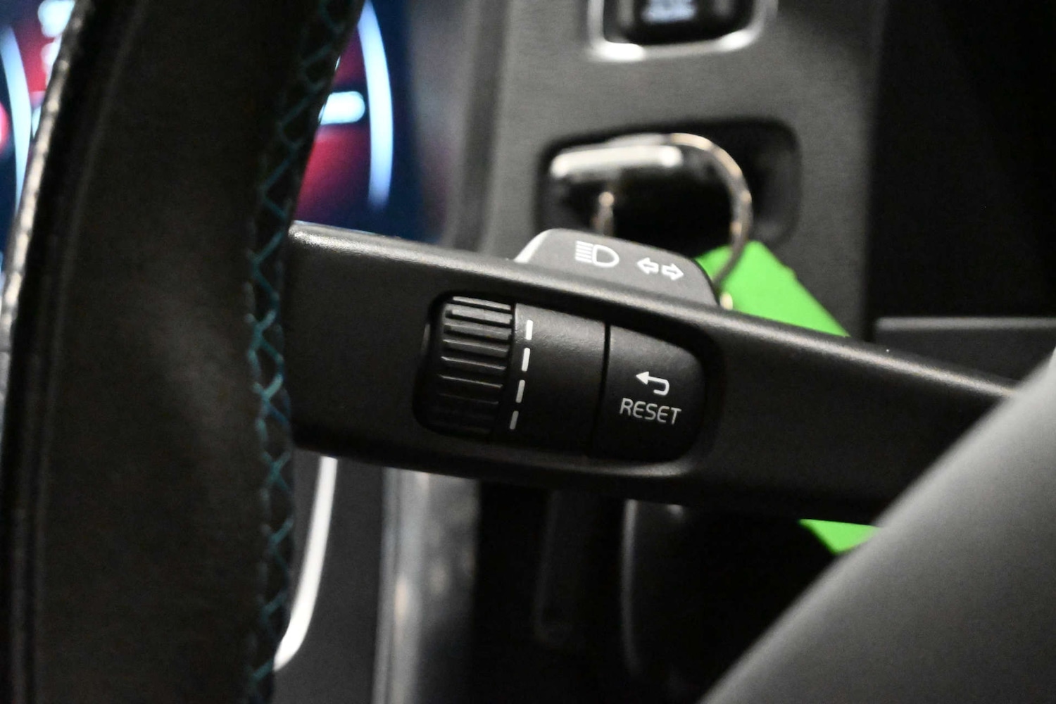 Used Volvo V60 2015 for sale - 76846968: Photo 27