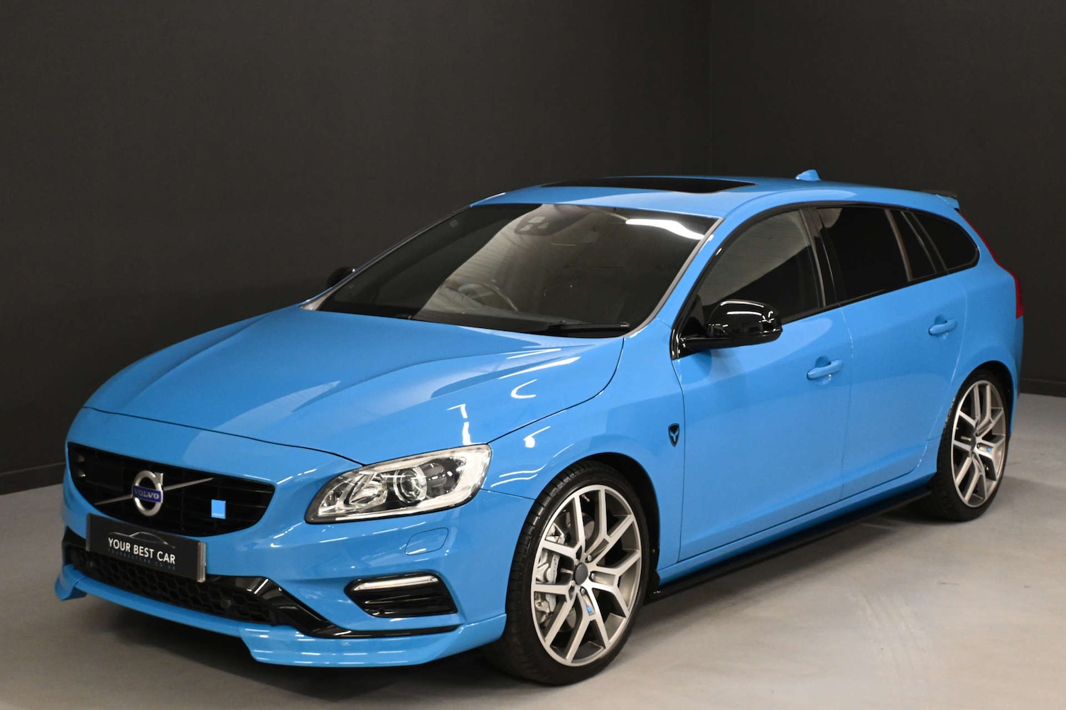 Used Volvo V60 2015 for sale - 76846968: Photo 37