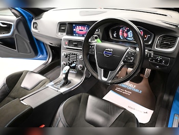 Used Volvo V60 2015 for sale - 76846968: Photo