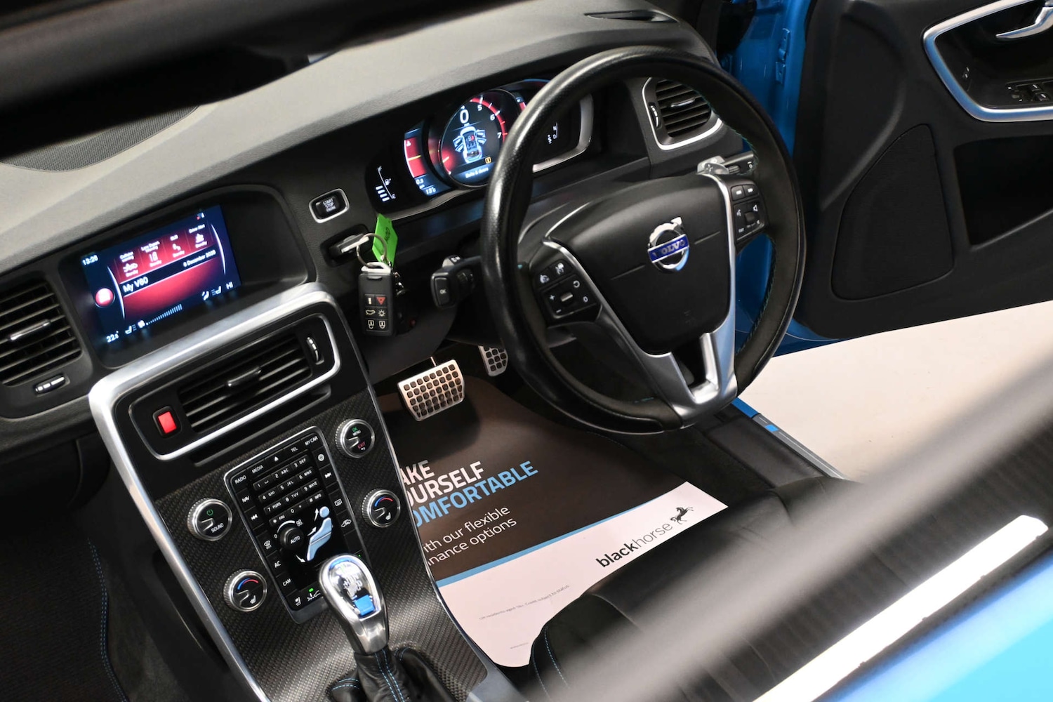 Used Volvo V60 2015 for sale - 76846968: Photo 6