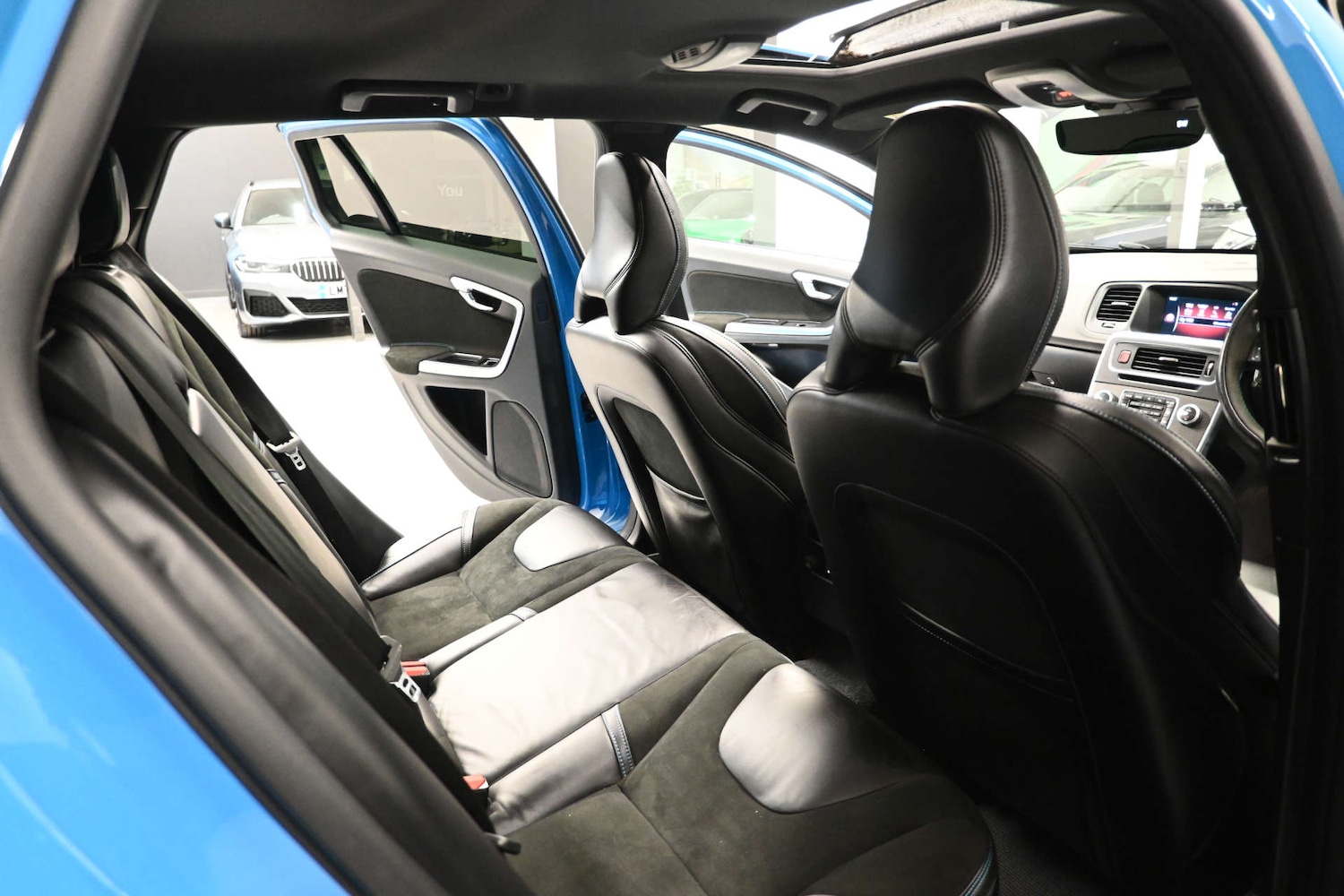 Used Volvo V60 2015 for sale - 76846968: Photo 62