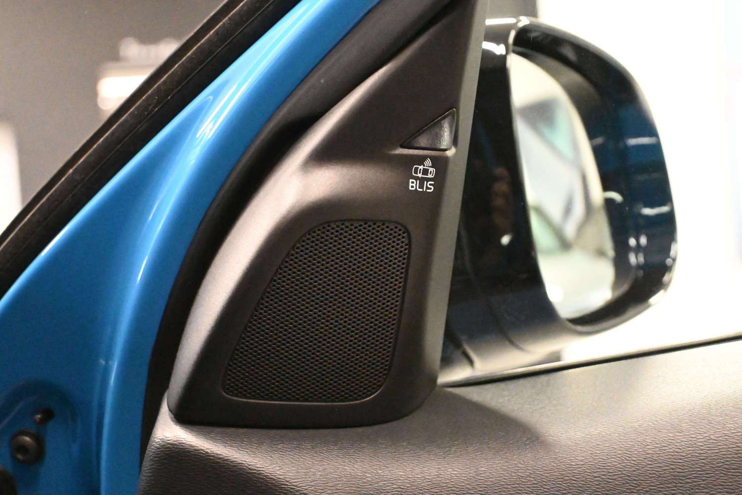 Used Volvo V60 2015 for sale - 76846968: Photo 76