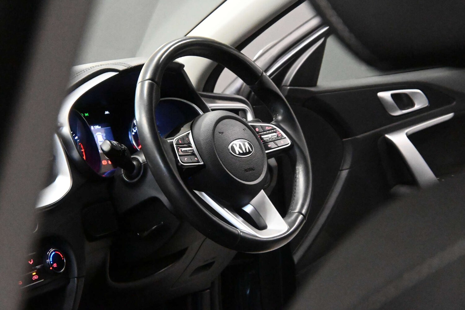 Used Kia XCeed 2020 for sale - 77749102: Photo 4