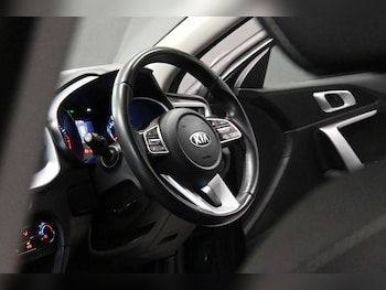 Used Kia XCeed 2020 for sale - 77749102: Photo