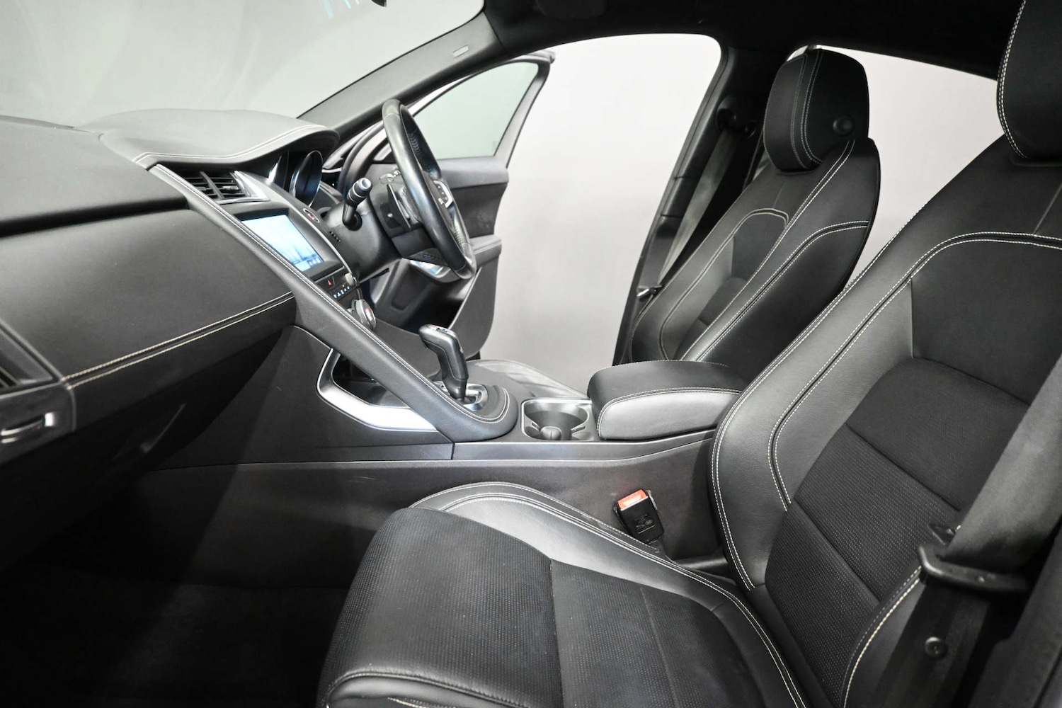 Used Jaguar E-Pace 2020 for sale - 78056678: Photo 16