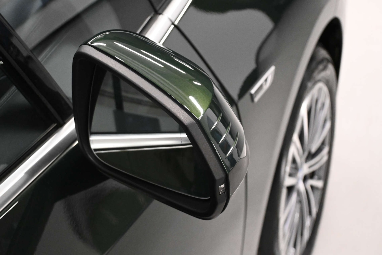 Used BMW 2 Series 2023 for sale - 76710479: Photo 9