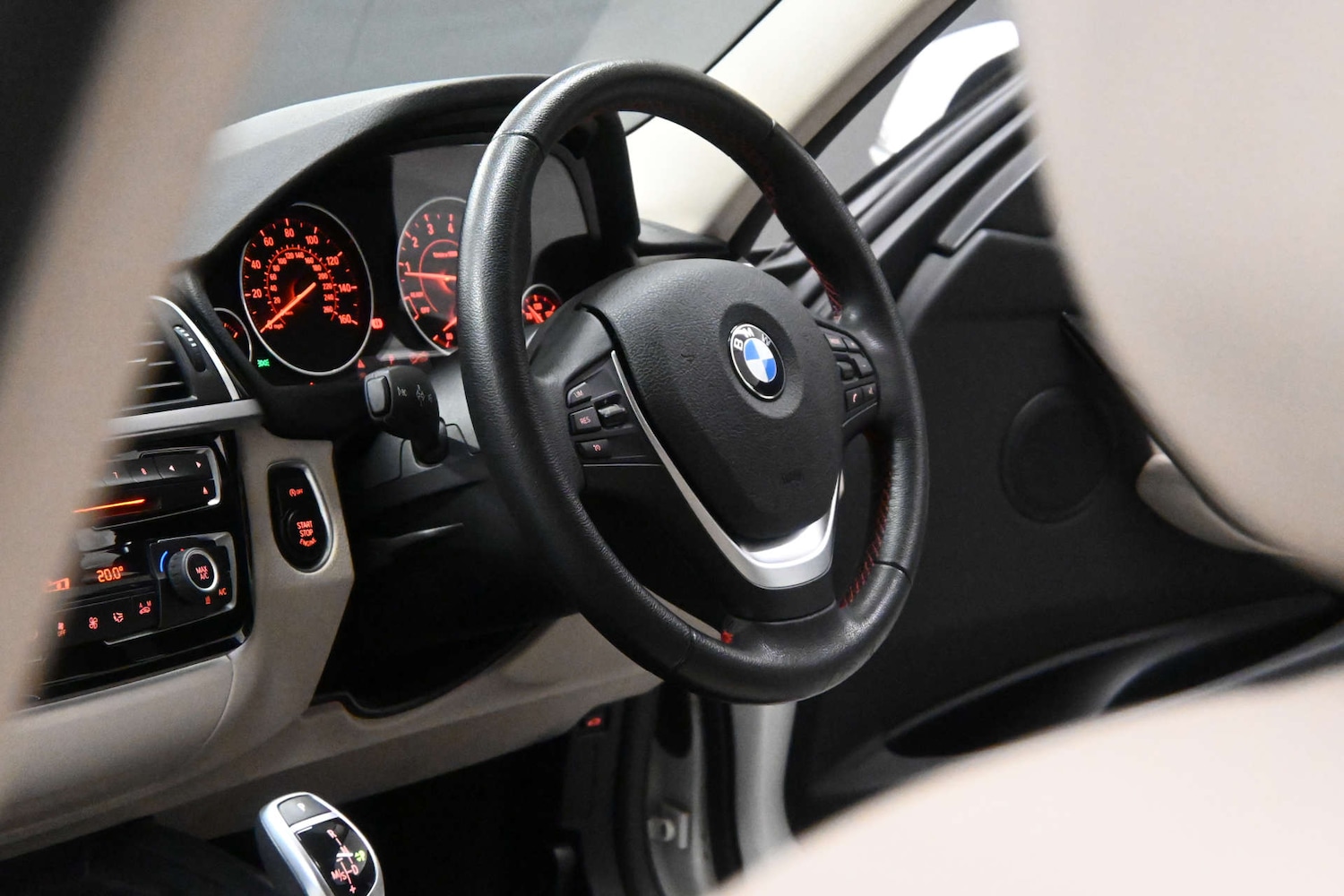 Used BMW 3 Series 2017 for sale - 77262753: Photo 4