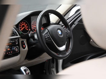 Used BMW 3 Series 2017 for sale - 77262753: Photo