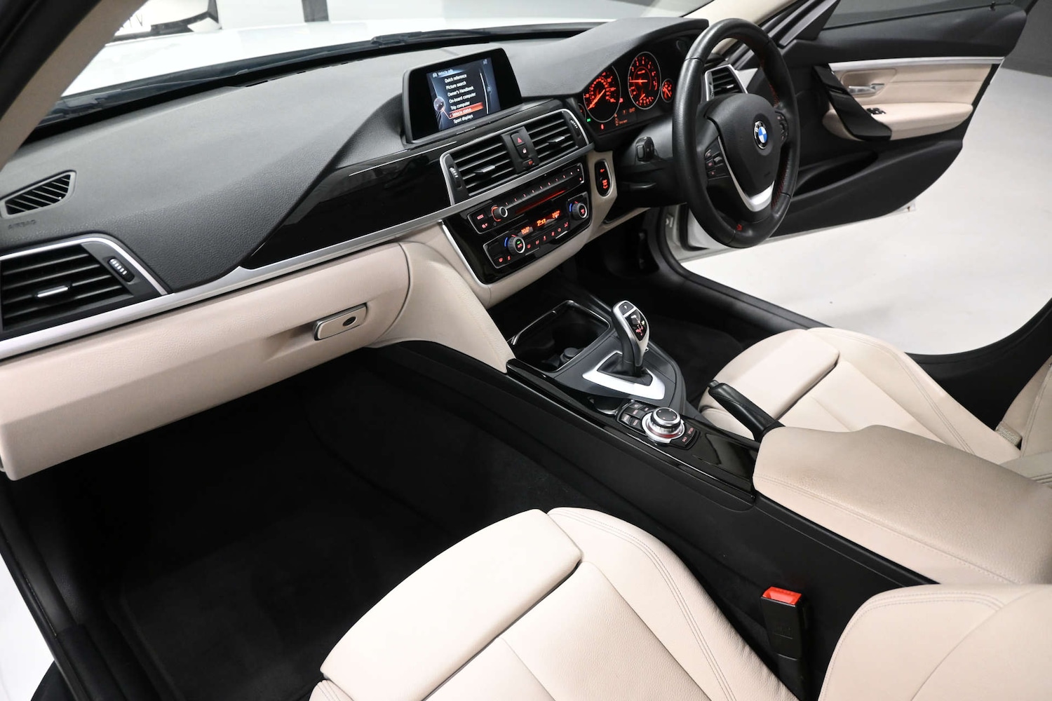 Used BMW 3 Series 2017 for sale - 77262753: Photo 54