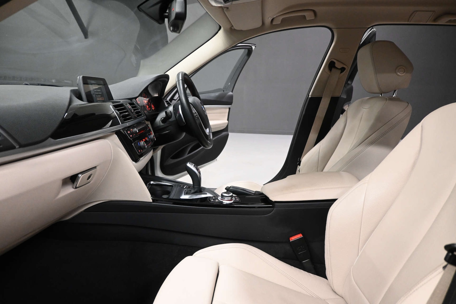 Used BMW 3 Series 2017 for sale - 77262753: Photo 6