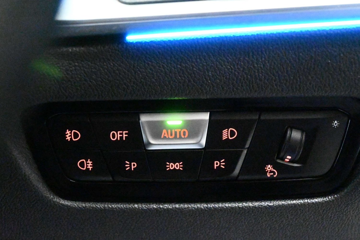 Used BMW 3 Series 2021 for sale - 77872401: Photo 40