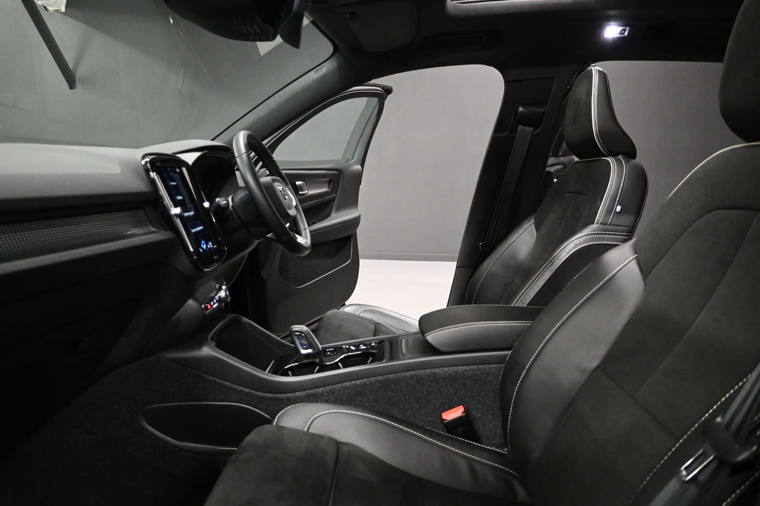 Used Volvo XC40 2022 for sale - 77189550: Photo 10