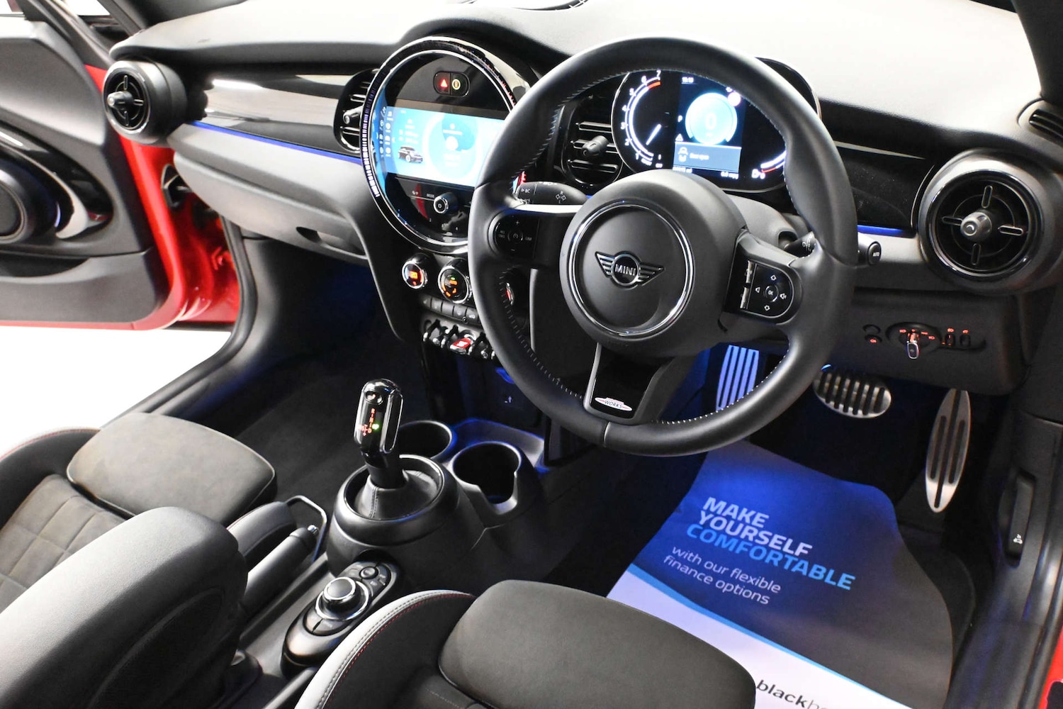 Used MINI Hatch 2023 for sale - 76710457: Photo 4