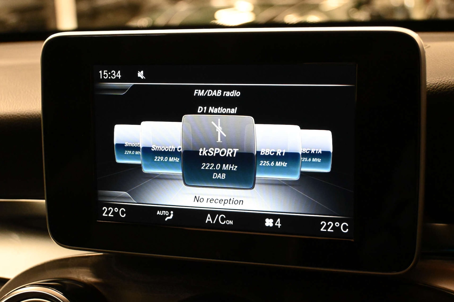 Used Mercedes-Benz GLC 2018 for sale - 77139218: Photo 30