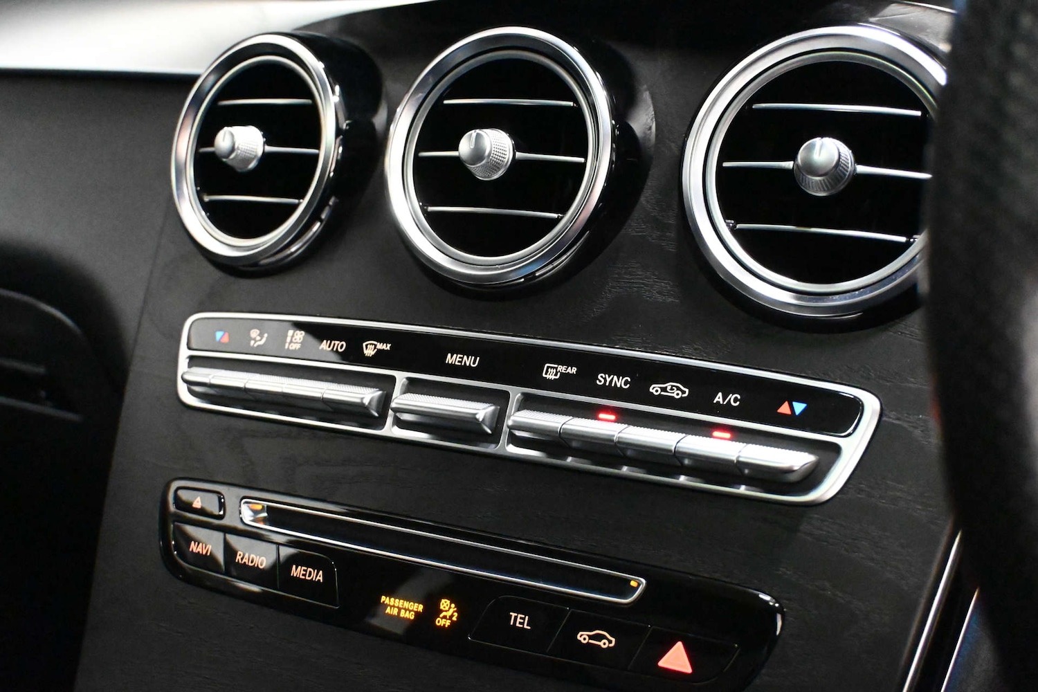 Used Mercedes-Benz GLC 2018 for sale - 77139218: Photo 51