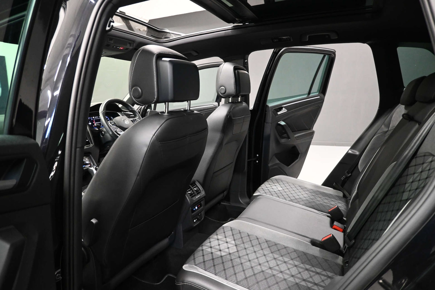 Used Volkswagen Tiguan 2022 for sale - 76710469: Photo 10