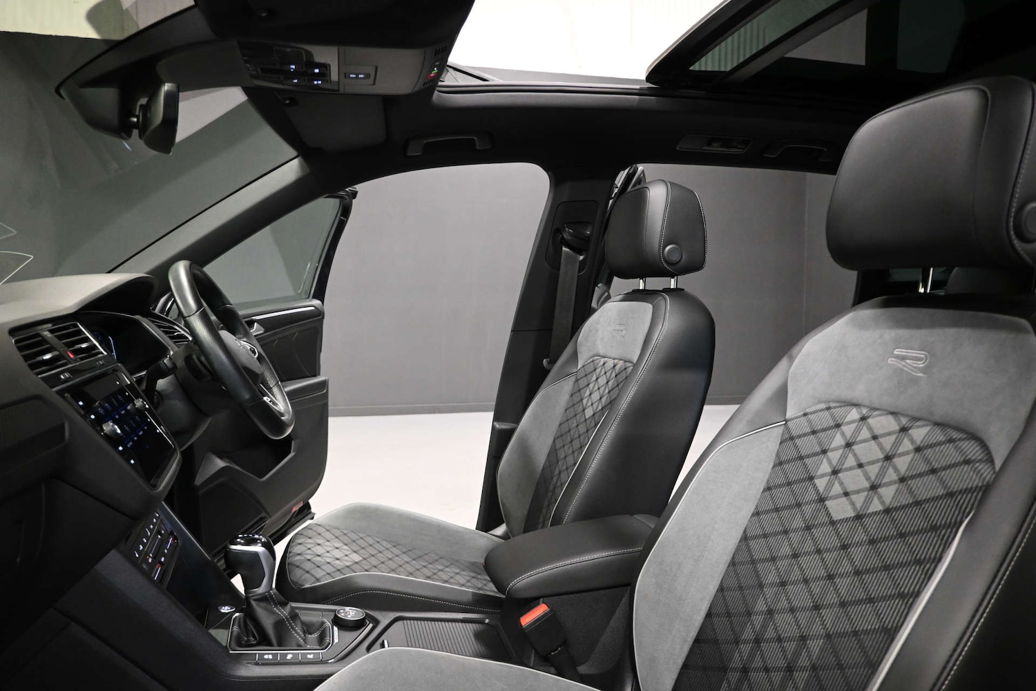 Used Volkswagen Tiguan 2022 for sale - 76710469: Photo 17