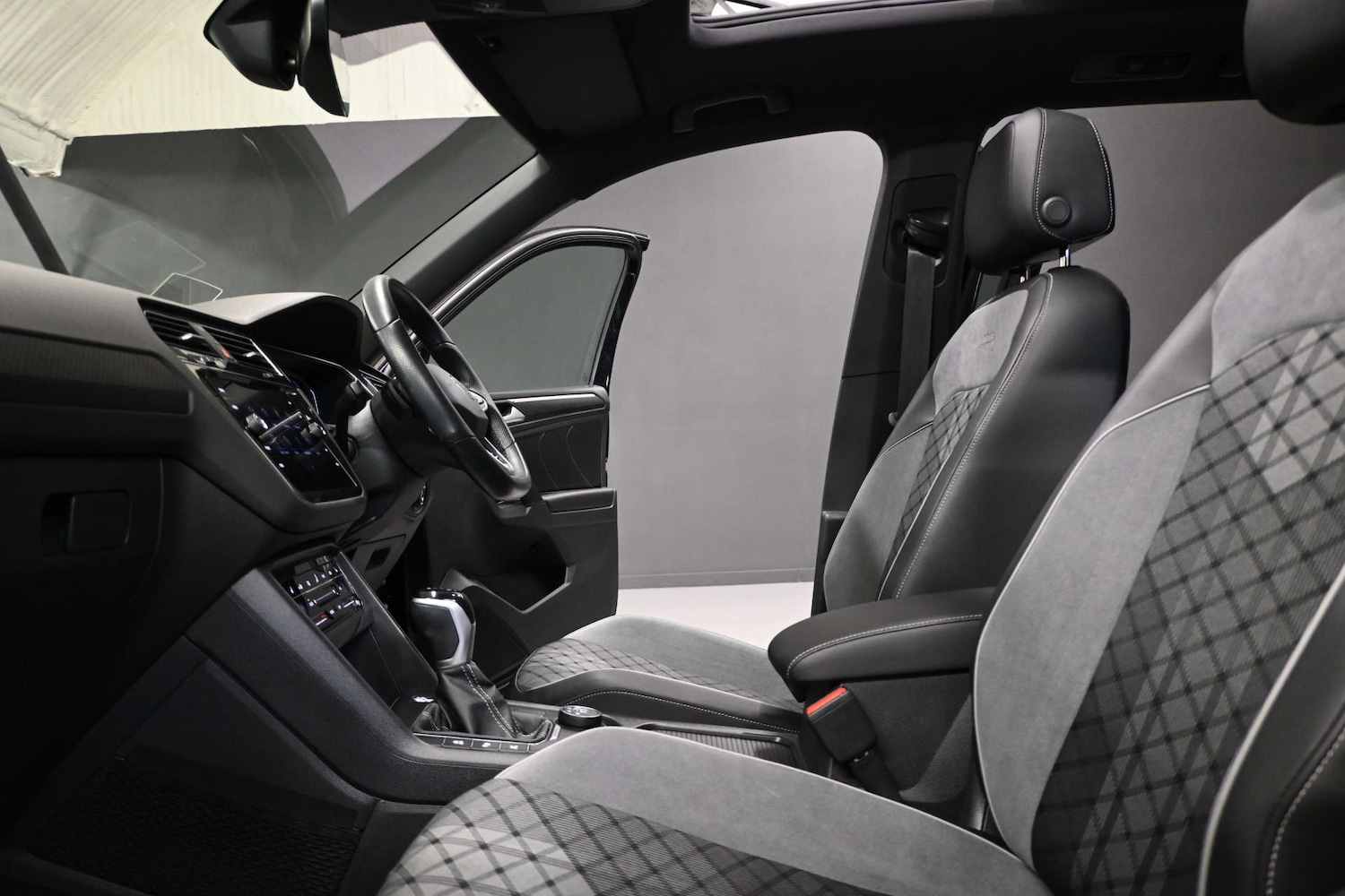 Used Volkswagen Tiguan 2022 for sale - 76710469: Photo 48