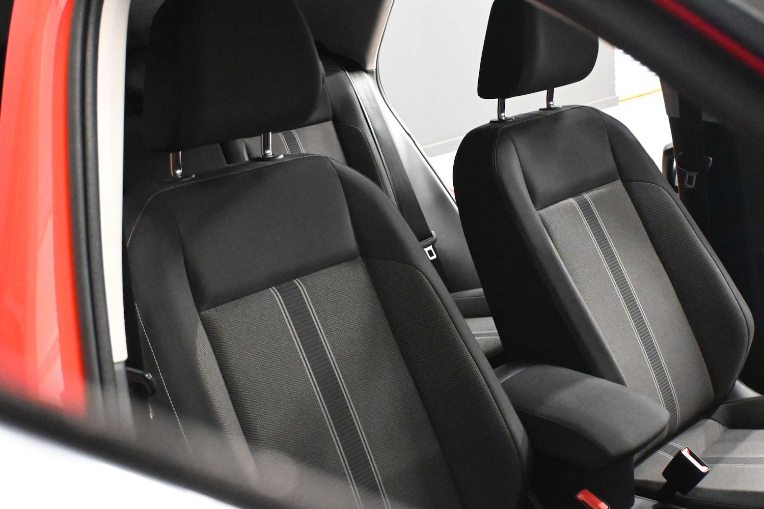 Used Volkswagen T-Roc 2018 for sale - 76919200: Photo 13