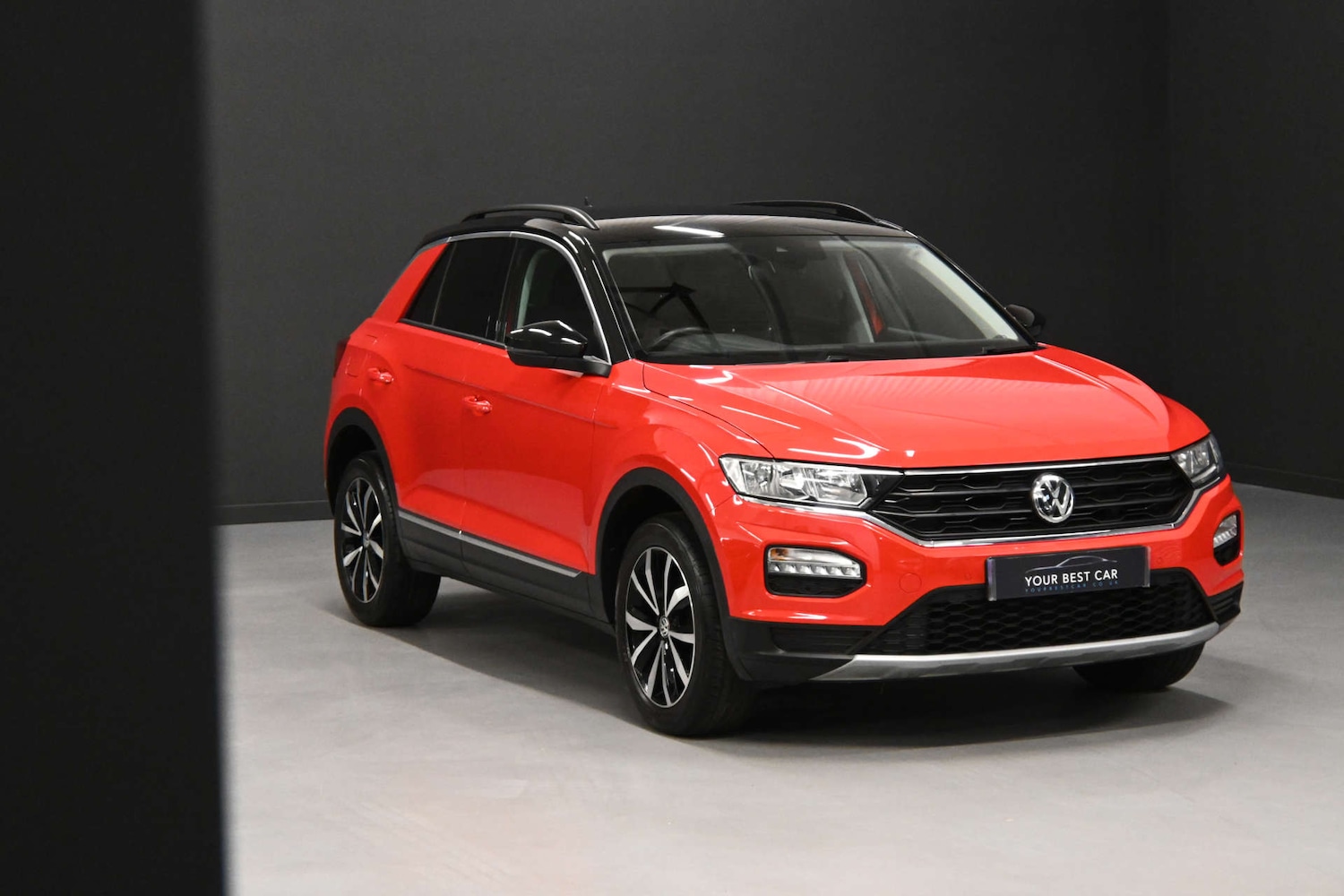 Used Volkswagen T-Roc 2018 for sale - 76919200: Photo 4