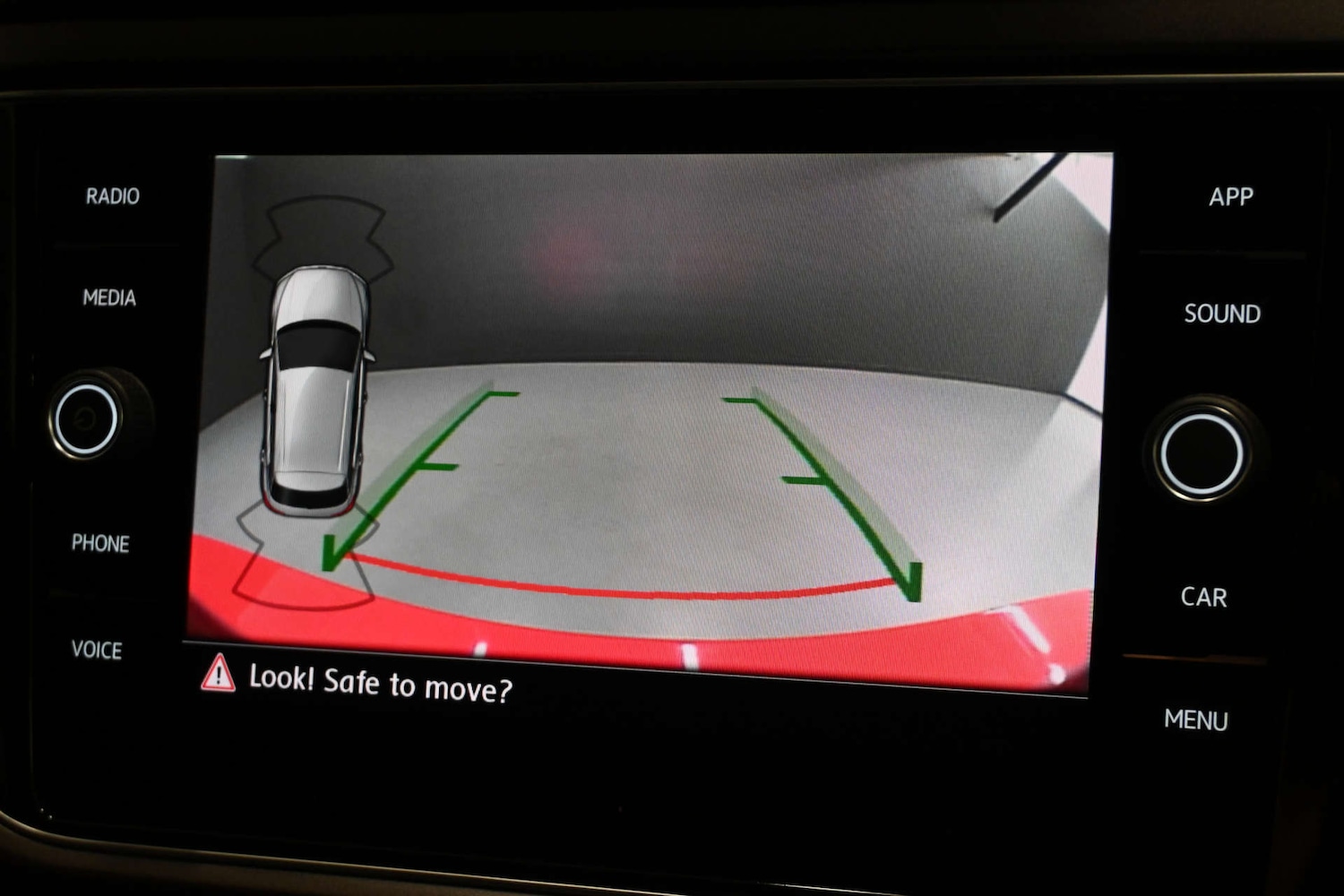 Used Volkswagen T-Roc 2018 for sale - 76919200: Photo 6