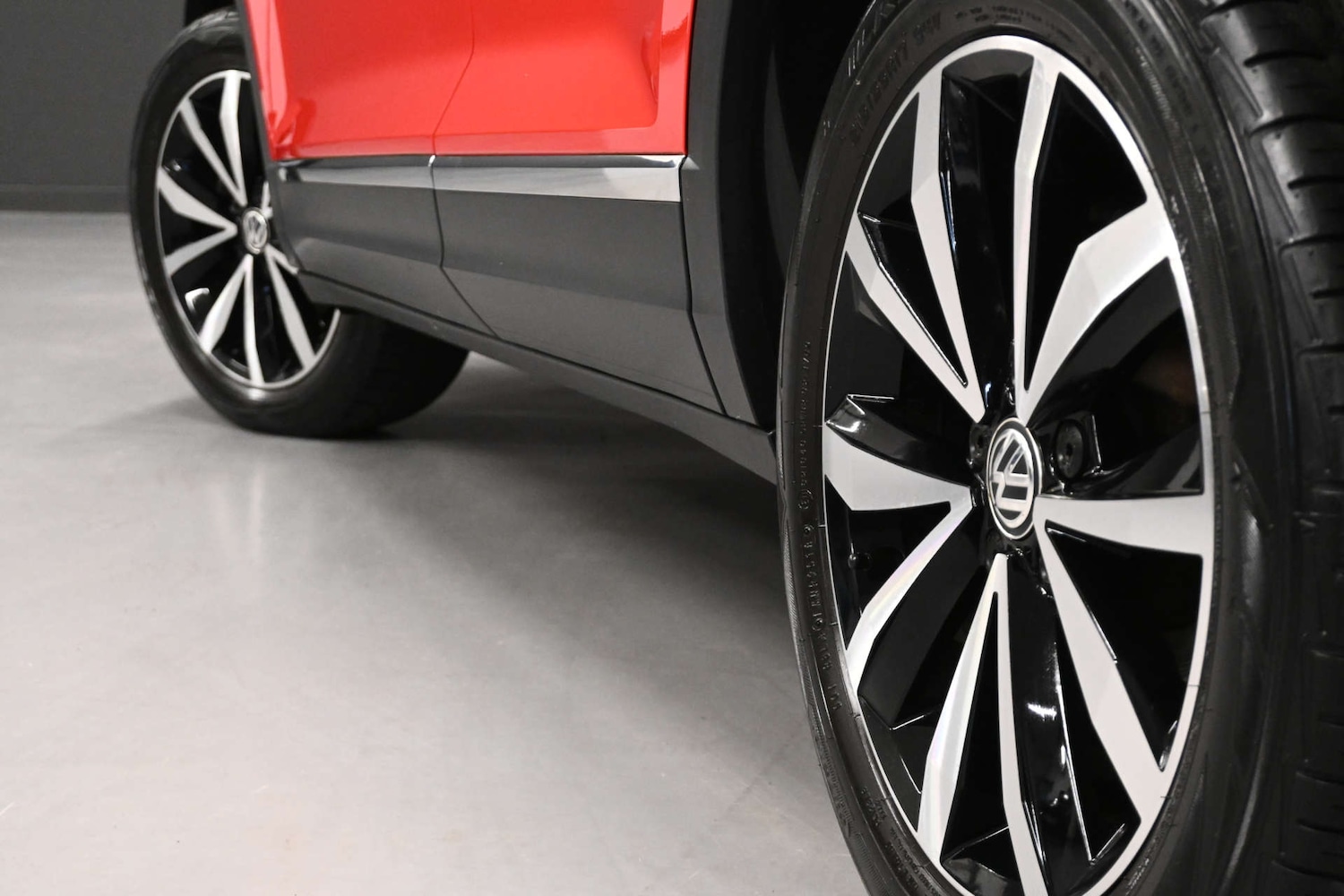 Used Volkswagen T-Roc 2018 for sale - 76919200: Photo 60