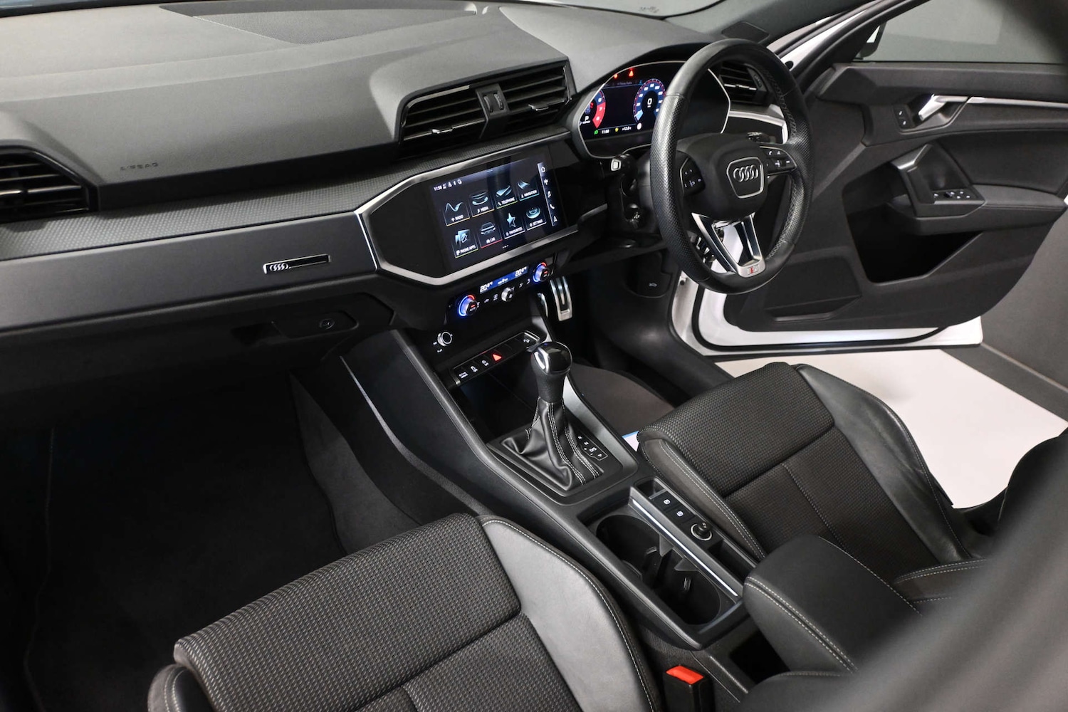 Used Audi Q3 2021 for sale - 77469852: Photo 4