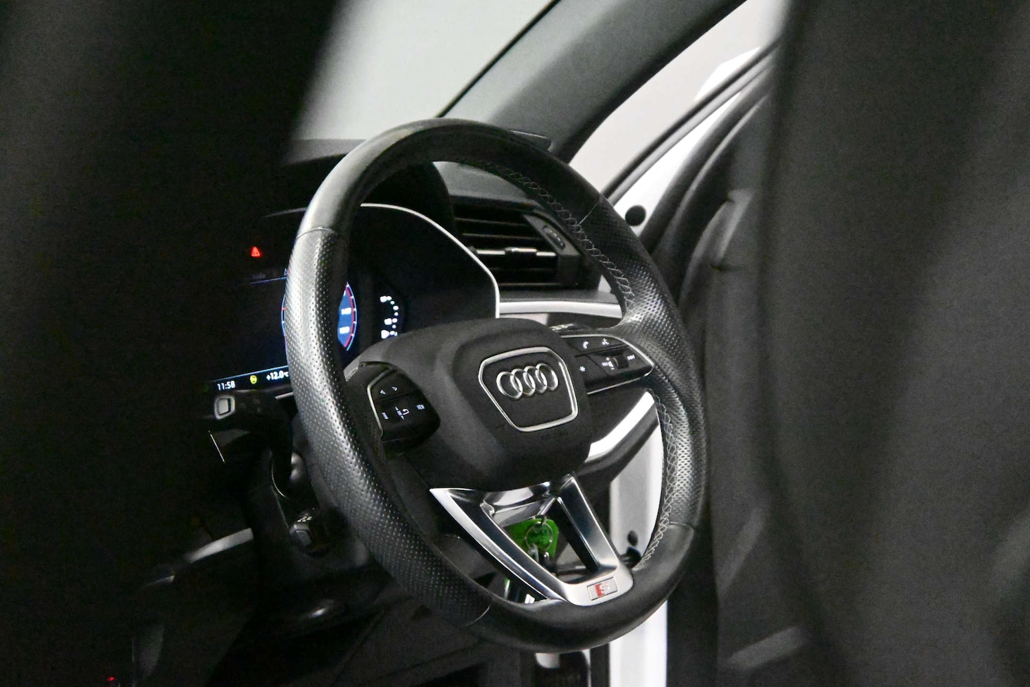 Used Audi Q3 2021 for sale - 77469852: Photo 8