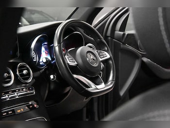 Used Mercedes-Benz GLC 2018 for sale - 79023215: Photo