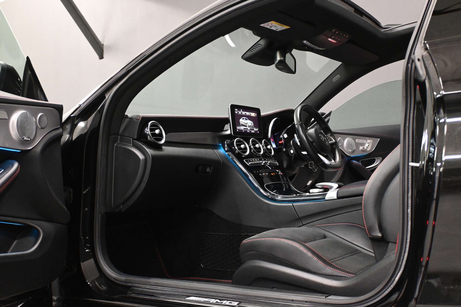 Used Mercedes-Benz C Class 2018 for sale - 76710461: Photo 26