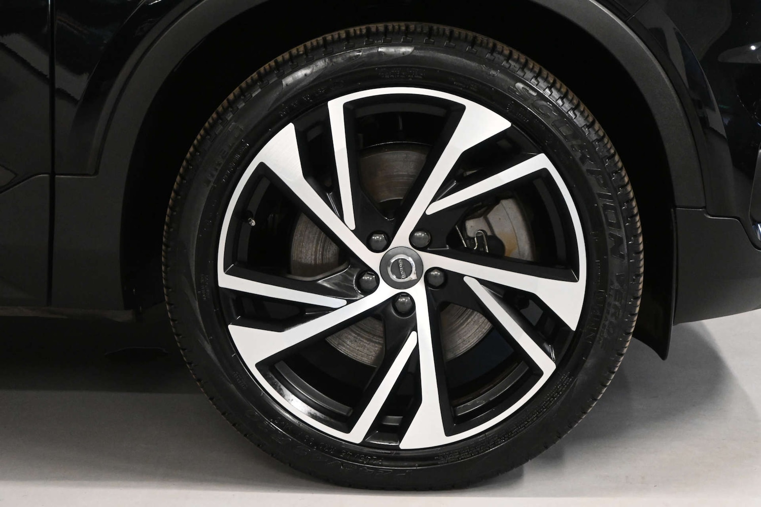 Used Volvo XC40 2021 for sale - 77749092: Photo 19