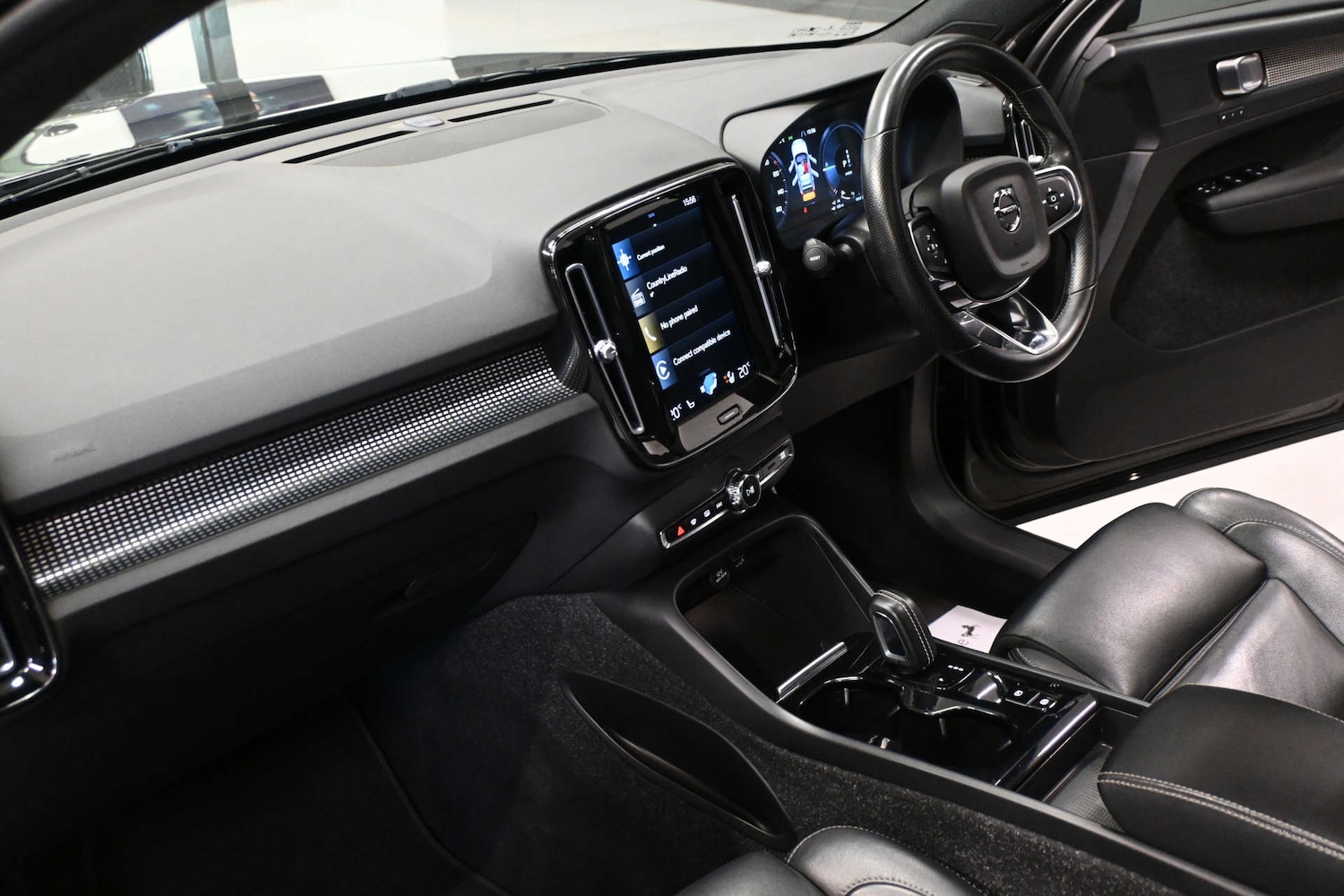 Used Volvo XC40 2021 for sale - 77749092: Photo 26