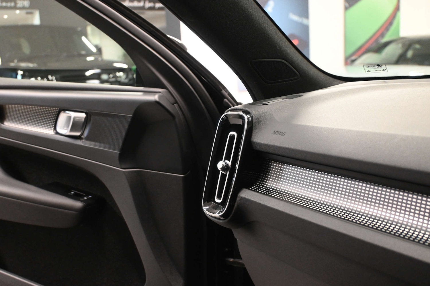 Used Volvo XC40 2021 for sale - 77749092: Photo 33