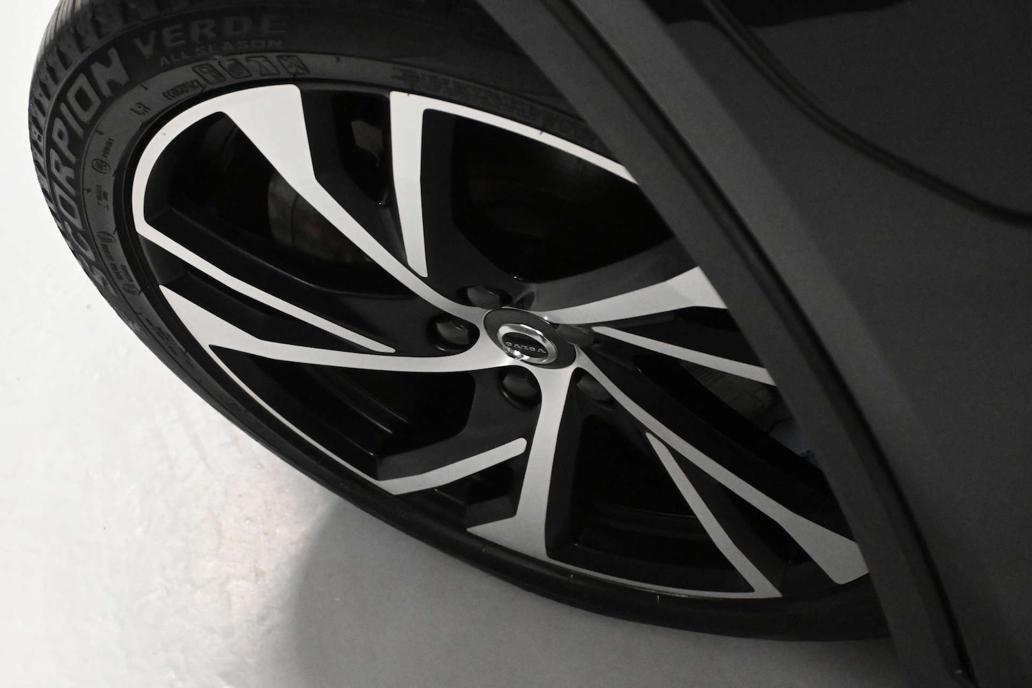 Used Volvo XC40 2021 for sale - 77749092: Photo 40