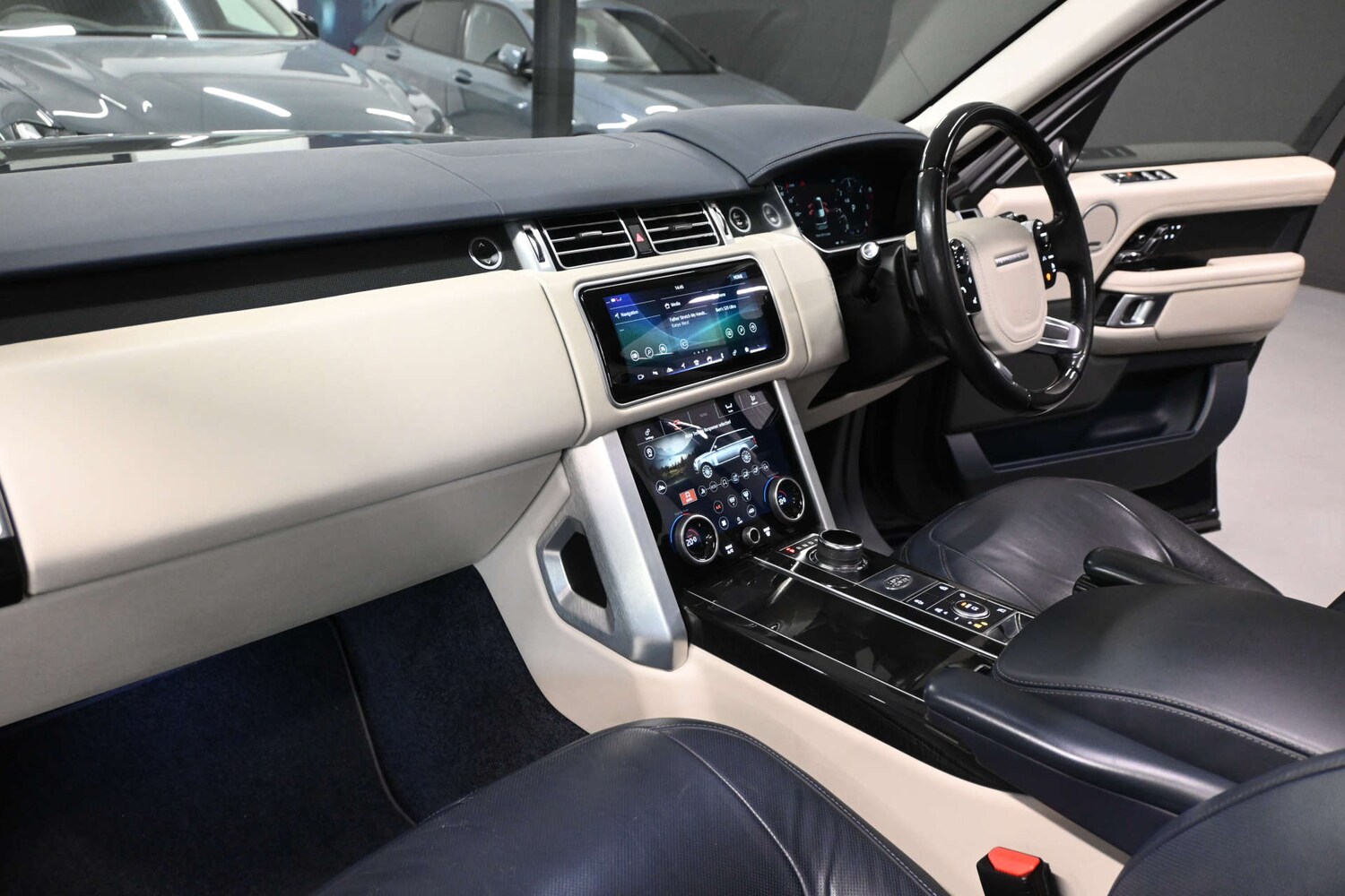 Used Land Rover Range Rover 2018 for sale - 78213104: Photo 11