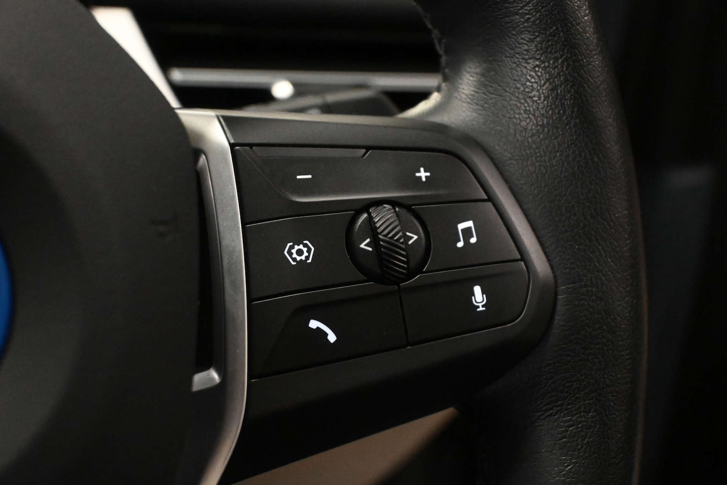 Used BMW iX1 2023 for sale - 78122988: Photo 65