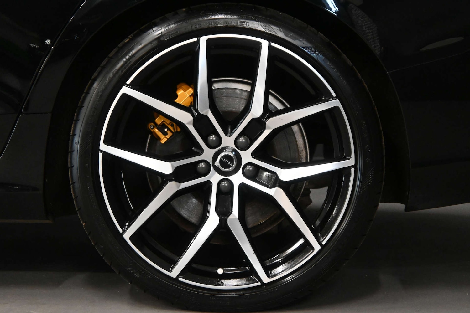 Used Volvo V60 2021 for sale - 77652970: Photo 30