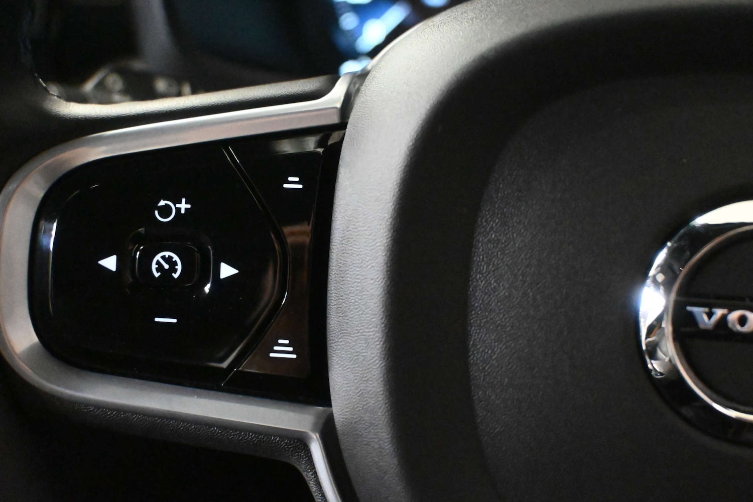 Used Volvo V60 2021 for sale - 77652970: Photo 43