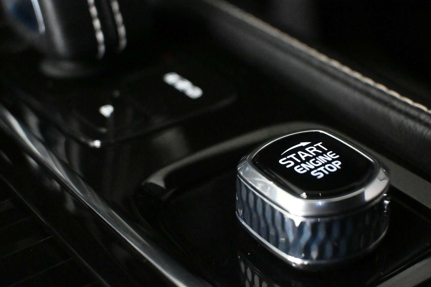 Used Volvo V60 2021 for sale - 77652970: Photo 46