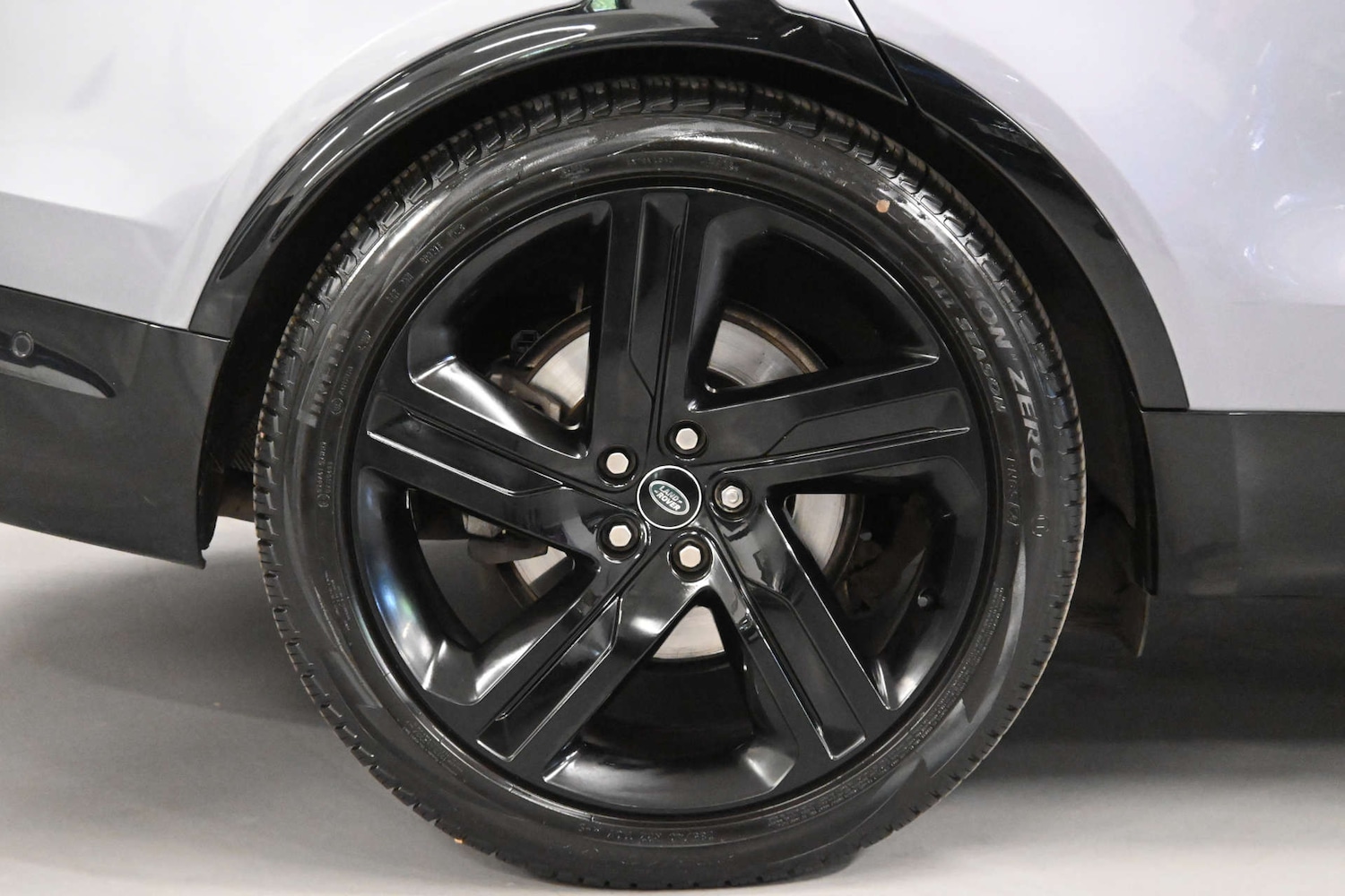 Used Land Rover Discovery 2021 for sale - 76710474: Photo 16