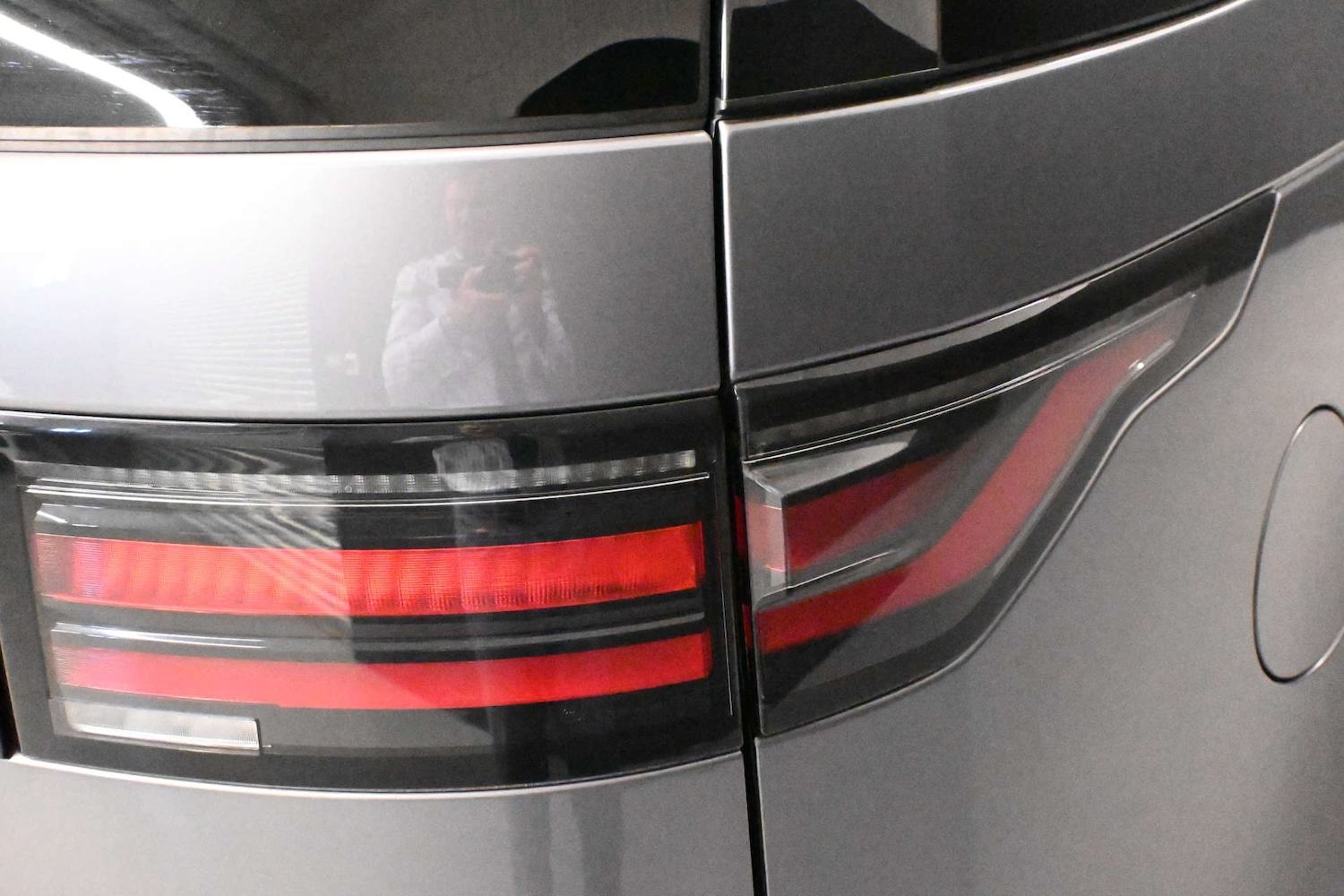 Used Land Rover Discovery 2021 for sale - 76710474: Photo 32