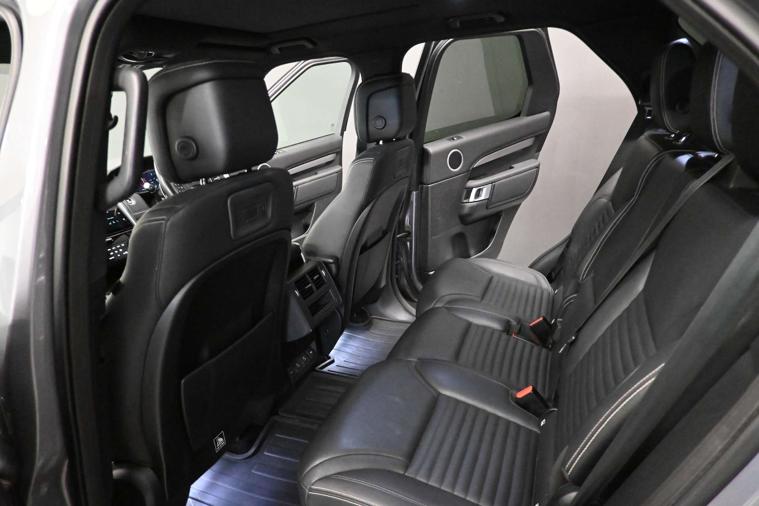 Used Land Rover Discovery 2021 for sale - 76710474: Photo 8